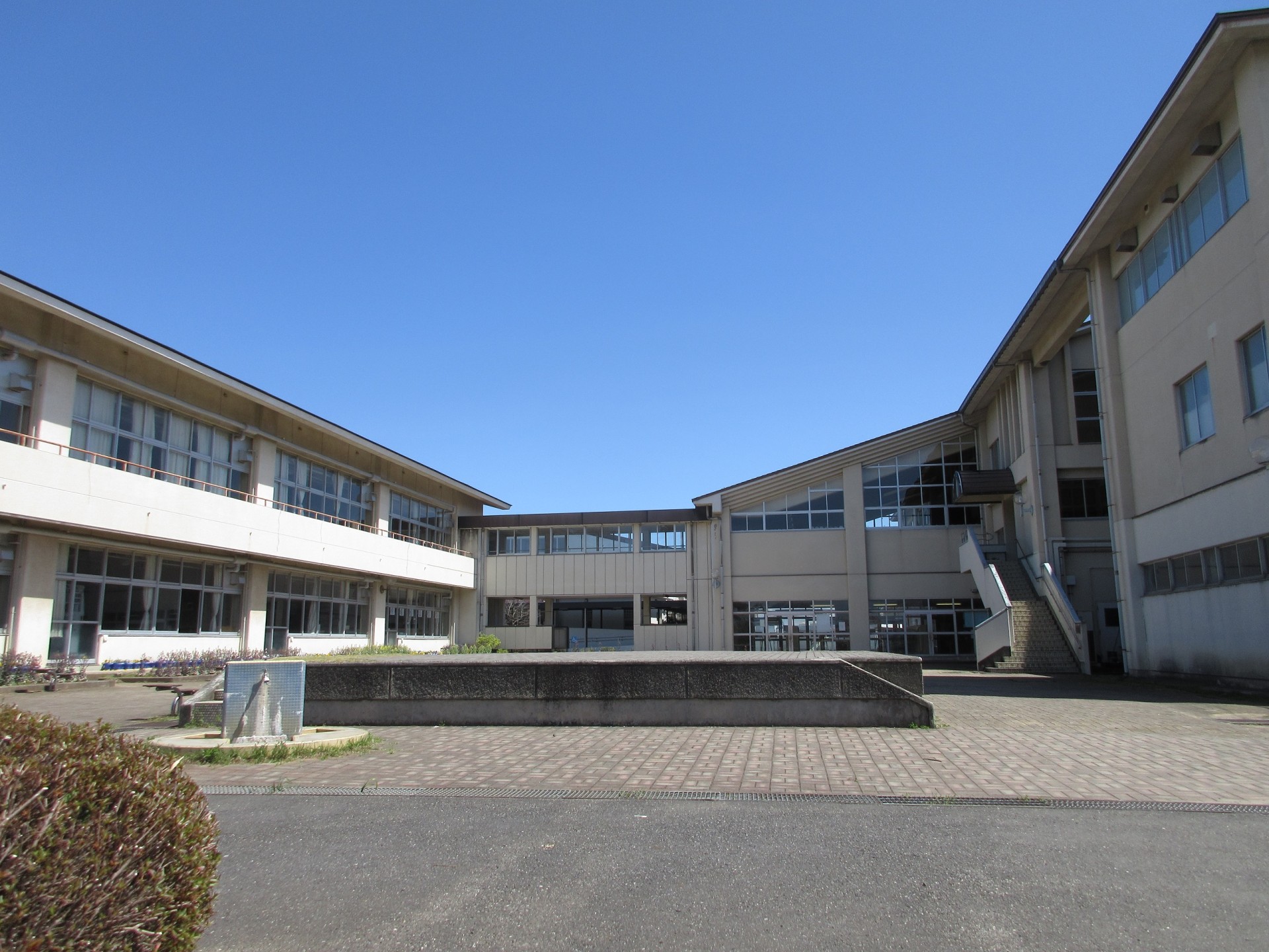 東松山市立松山第二小学校